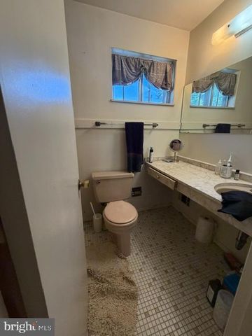 7952 CROSS CREEK DR, Glen Burnie, MD 21061