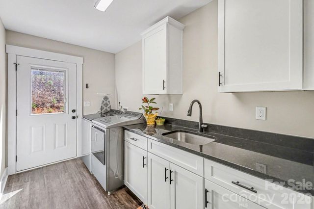 310 Old Hardin Road, Dallas, NC 28034