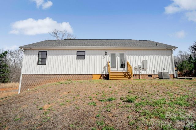 310 Old Hardin Road, Dallas, NC 28034