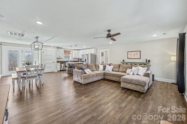 310 Old Hardin Road, Dallas, NC 28034