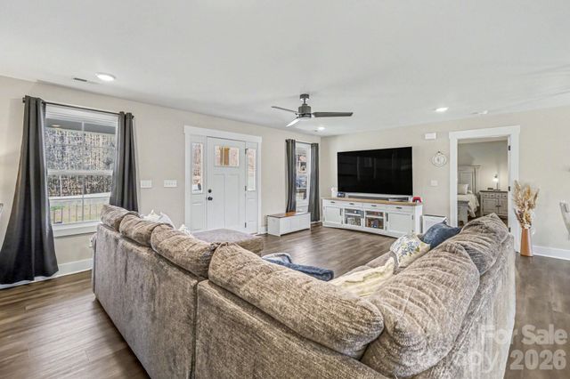 310 Old Hardin Road, Dallas, NC 28034