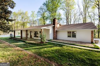 143 Swanson Road, Fayetteville, GA 30214