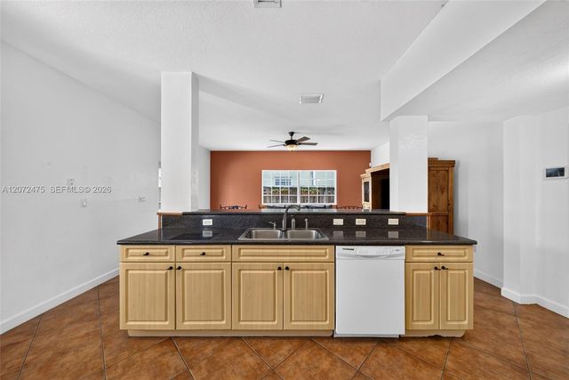 6903 SW 158th Avenue, Miami, FL 33193