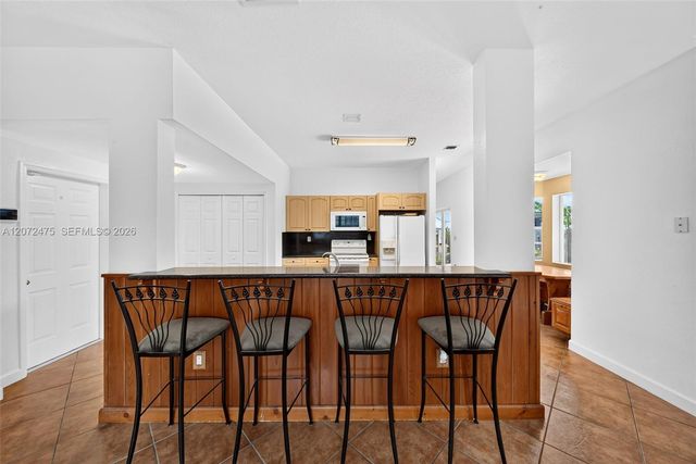 6903 SW 158th Avenue, Miami, FL 33193