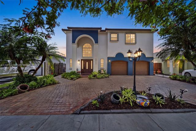 6903 SW 158th Avenue, Miami, FL 33193