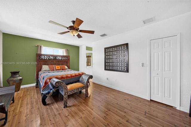 6903 SW 158th Avenue, Miami, FL 33193