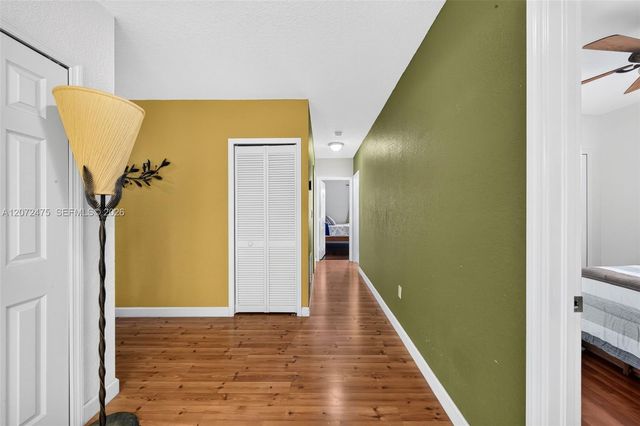 6903 SW 158th Avenue, Miami, FL 33193