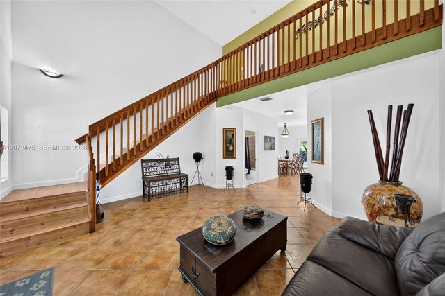 6903 SW 158th Avenue, Miami, FL 33193