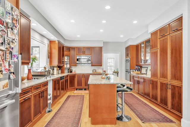 34 Solomon Pierce, Lexington, MA 02420