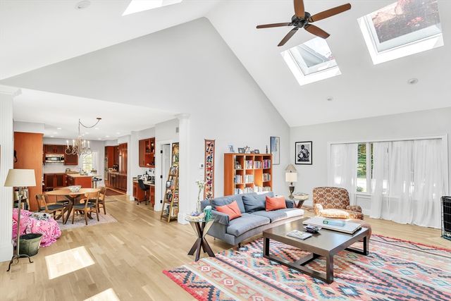 34 Solomon Pierce, Lexington, MA 02420