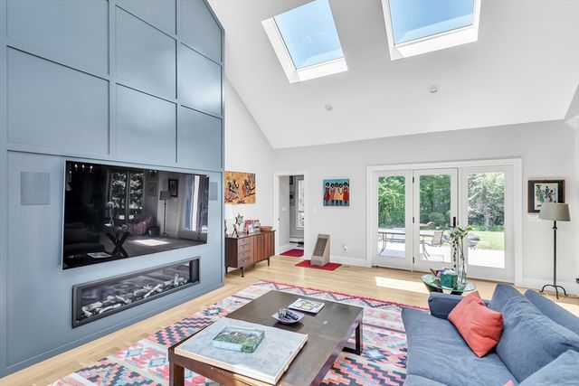 34 Solomon Pierce, Lexington, MA 02420