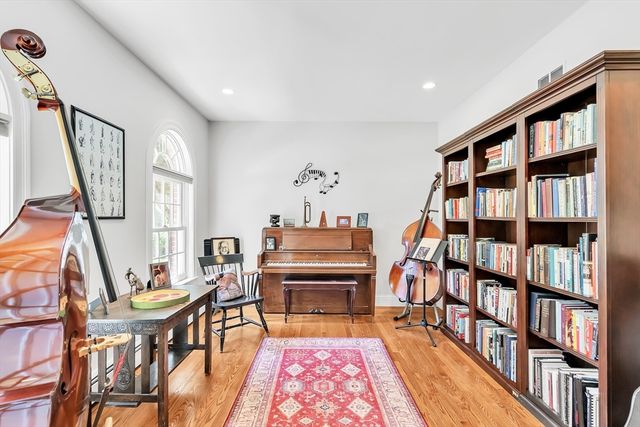 34 Solomon Pierce, Lexington, MA 02420