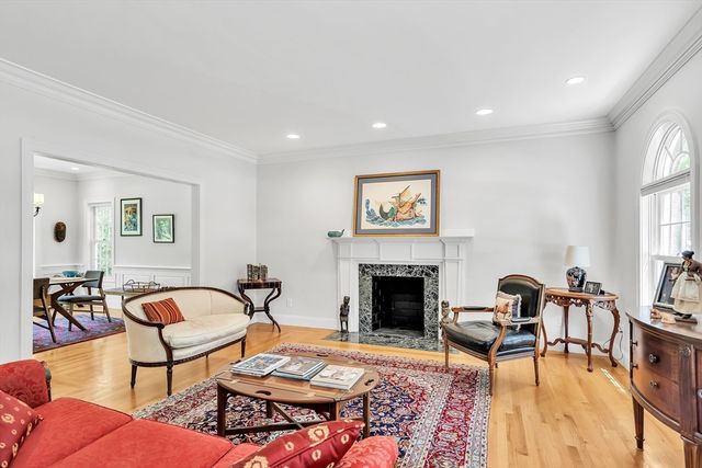 34 Solomon Pierce, Lexington, MA 02420