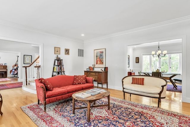 34 Solomon Pierce, Lexington, MA 02420