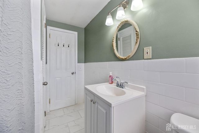 95 William Place, Totowa, NJ 07512