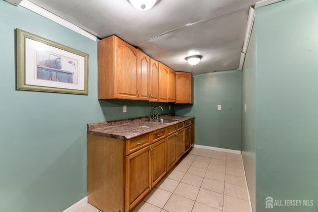 95 William Place, Totowa, NJ 07512