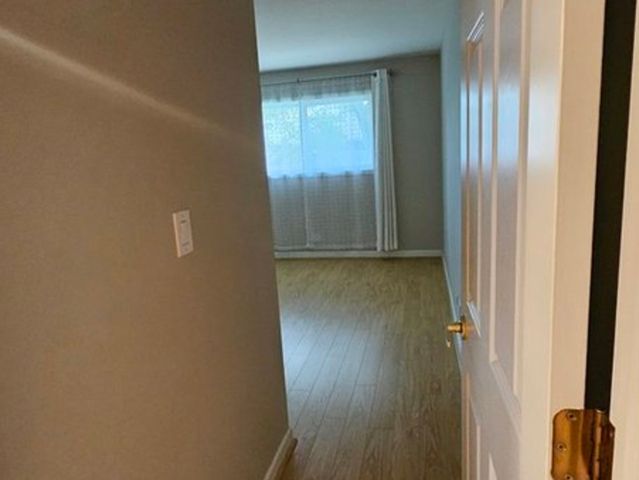 10S771 Clarendon Hills Road 208, Willowbrook, IL 60527