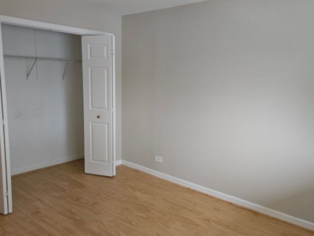 10S771 Clarendon Hills Road 208, Willowbrook, IL 60527