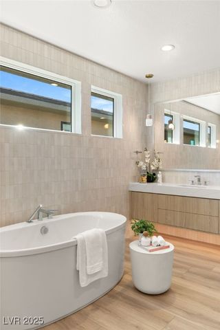 10637 Patina Hills Court, Las Vegas, NV 89135