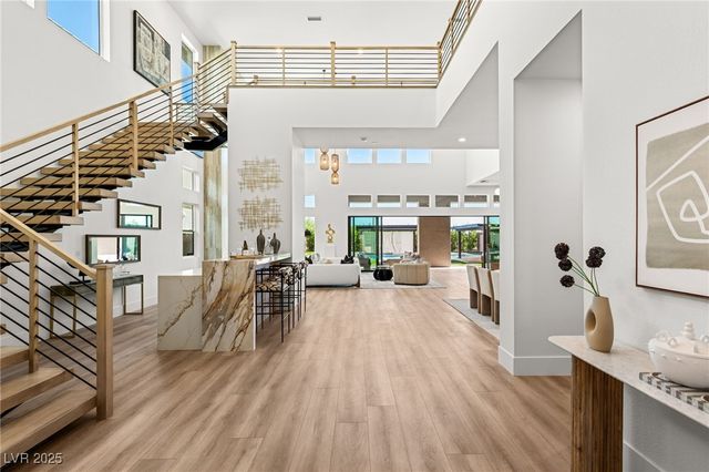 10637 Patina Hills Court, Las Vegas, NV 89135