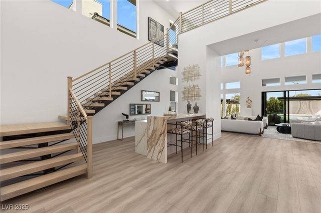 10637 Patina Hills Court, Las Vegas, NV 89135