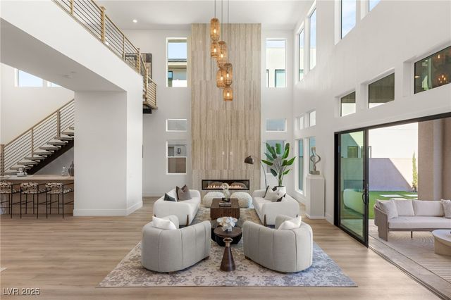 10637 Patina Hills Court, Las Vegas, NV 89135