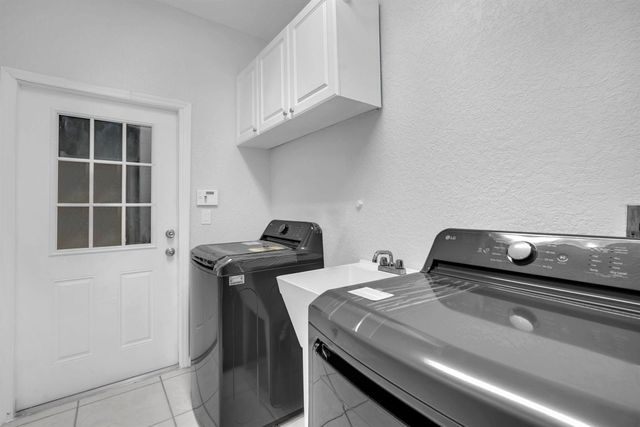 4100 Temple Street, West Palm Beach, FL 33407