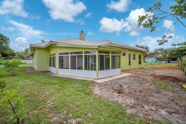4100 Temple Street, West Palm Beach, FL 33407