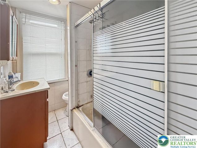 208 Hobart Street, Bethlehem City, PA 18015