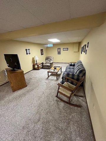 5407 Marius Drive, Cedar Falls, IA 50613