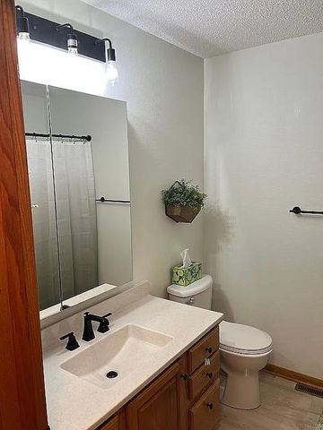 5407 Marius Drive, Cedar Falls, IA 50613