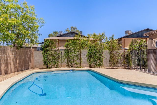 2609 N Nebraska Street, Chandler, AZ 85225