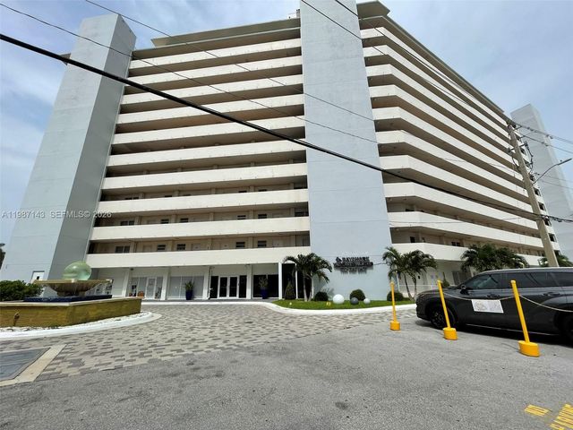 7904 West Dr 215, North Bay Village, FL 33141