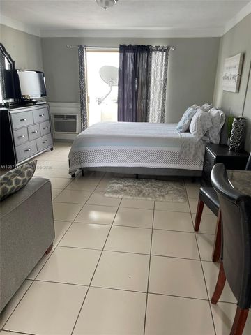 7904 West Dr 215, North Bay Village, FL 33141