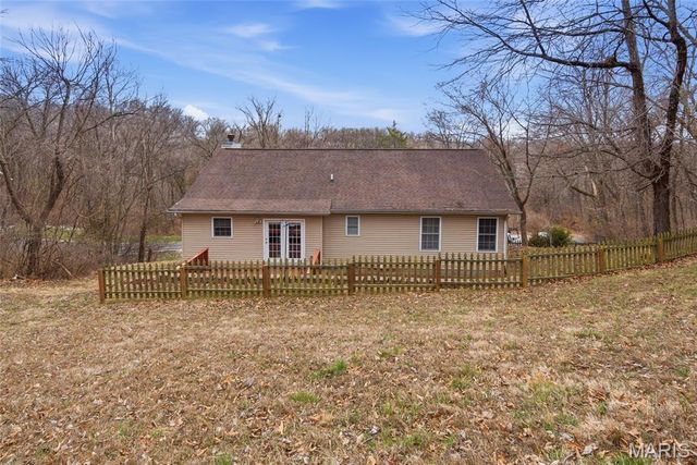 2011 Shady Station Trail, Dupo, IL 62239