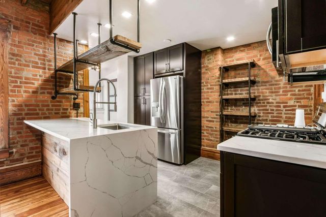 871 Delaware Avenue, Columbus, OH 43215