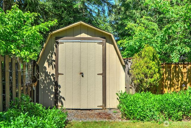 4013 Creek Place, Mount Vernon, WA 98273