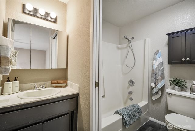 4013 Creek Place, Mount Vernon, WA 98273