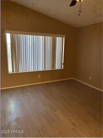 1041 E SILVERWOOD Drive, Phoenix, AZ 85048