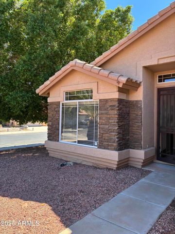 1041 E SILVERWOOD Drive, Phoenix, AZ 85048