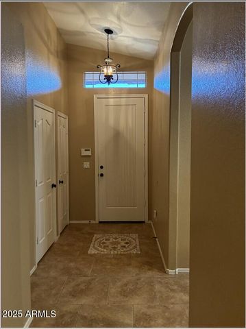 1041 E SILVERWOOD Drive, Phoenix, AZ 85048