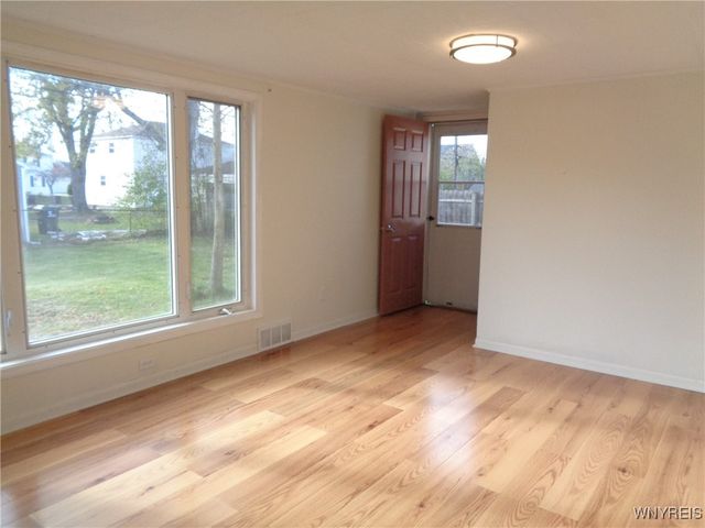 132 June Road, Tonawanda, NY 14217