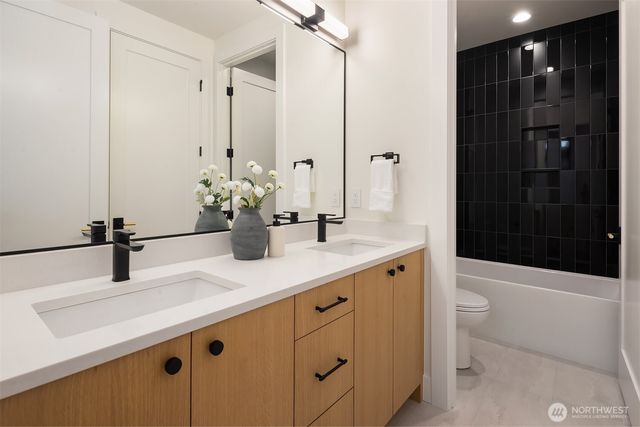 6508 103rd Avenue NE, Kirkland, WA 98033