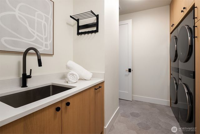 6508 103rd Avenue NE, Kirkland, WA 98033