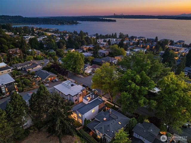 6508 103rd Avenue NE, Kirkland, WA 98033