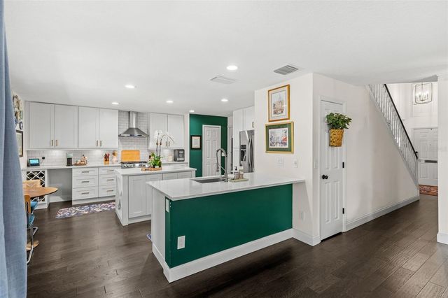 533 W YALE STREET, Orlando, FL 32804