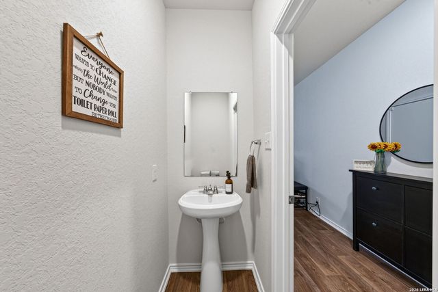6714 Greensleeves, San Antonio, TX 78252