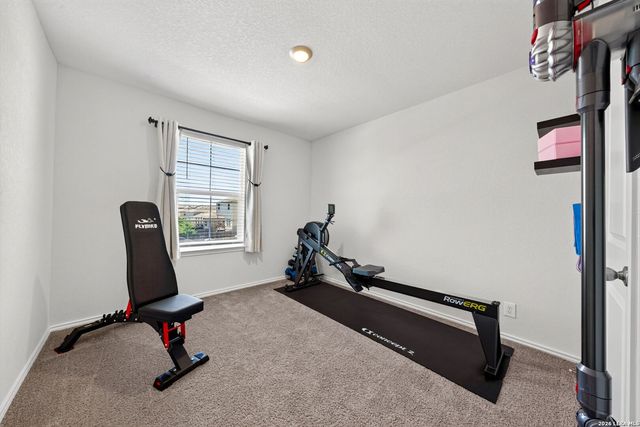 6714 Greensleeves, San Antonio, TX 78252