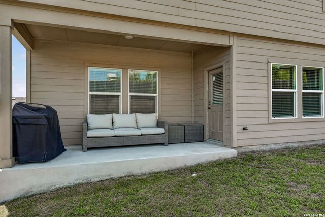 6714 Greensleeves, San Antonio, TX 78252