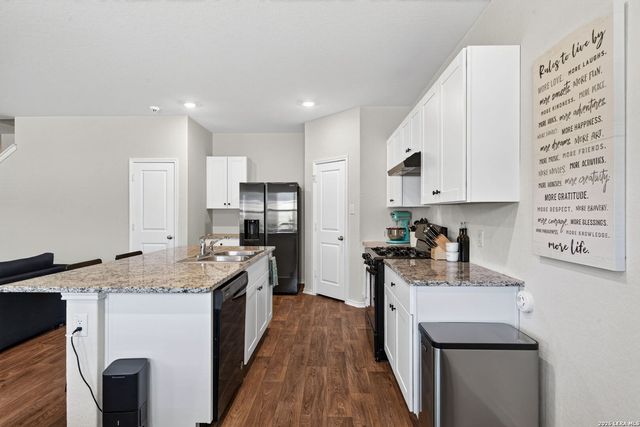 6714 Greensleeves, San Antonio, TX 78252